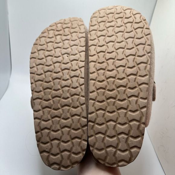 CUSHIONAIRE Womens Clog 10 SAND - Picture 5 of 7